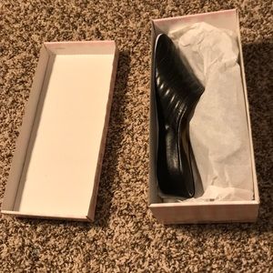 Jacques Levine slipper